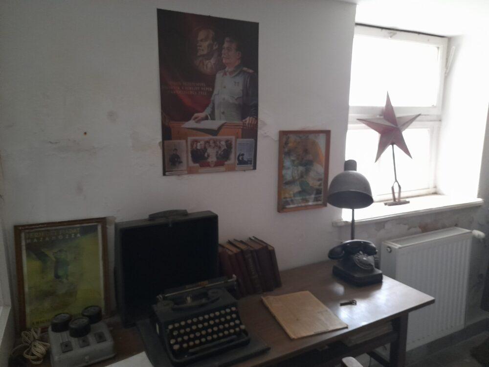 Forradalom-foto-scaled-e1760424498561